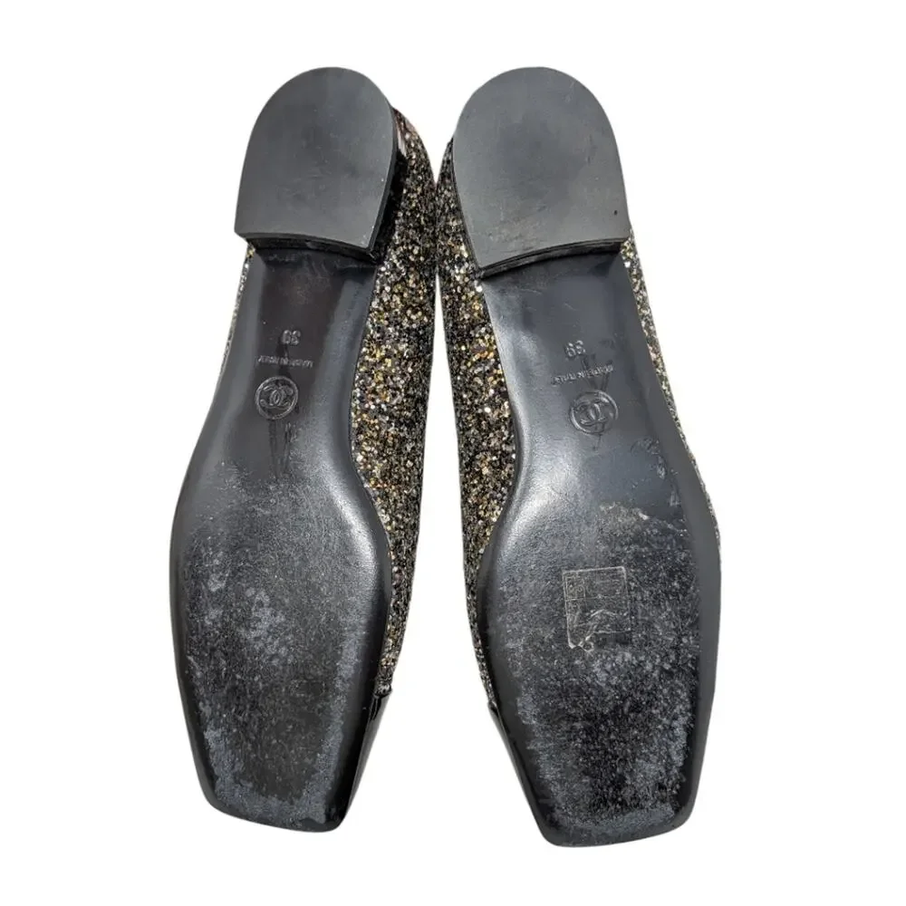 Chanel Loafer CC Logo Glitter Cap Toe Patent Mocassin Flat Black Gold 39 | 8.5
